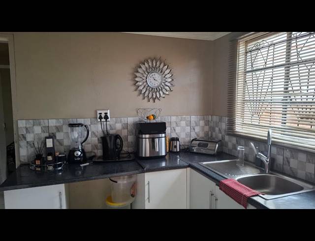 2 BEDROOM HOUSE FOR SALE IN SOSHANGUVE K